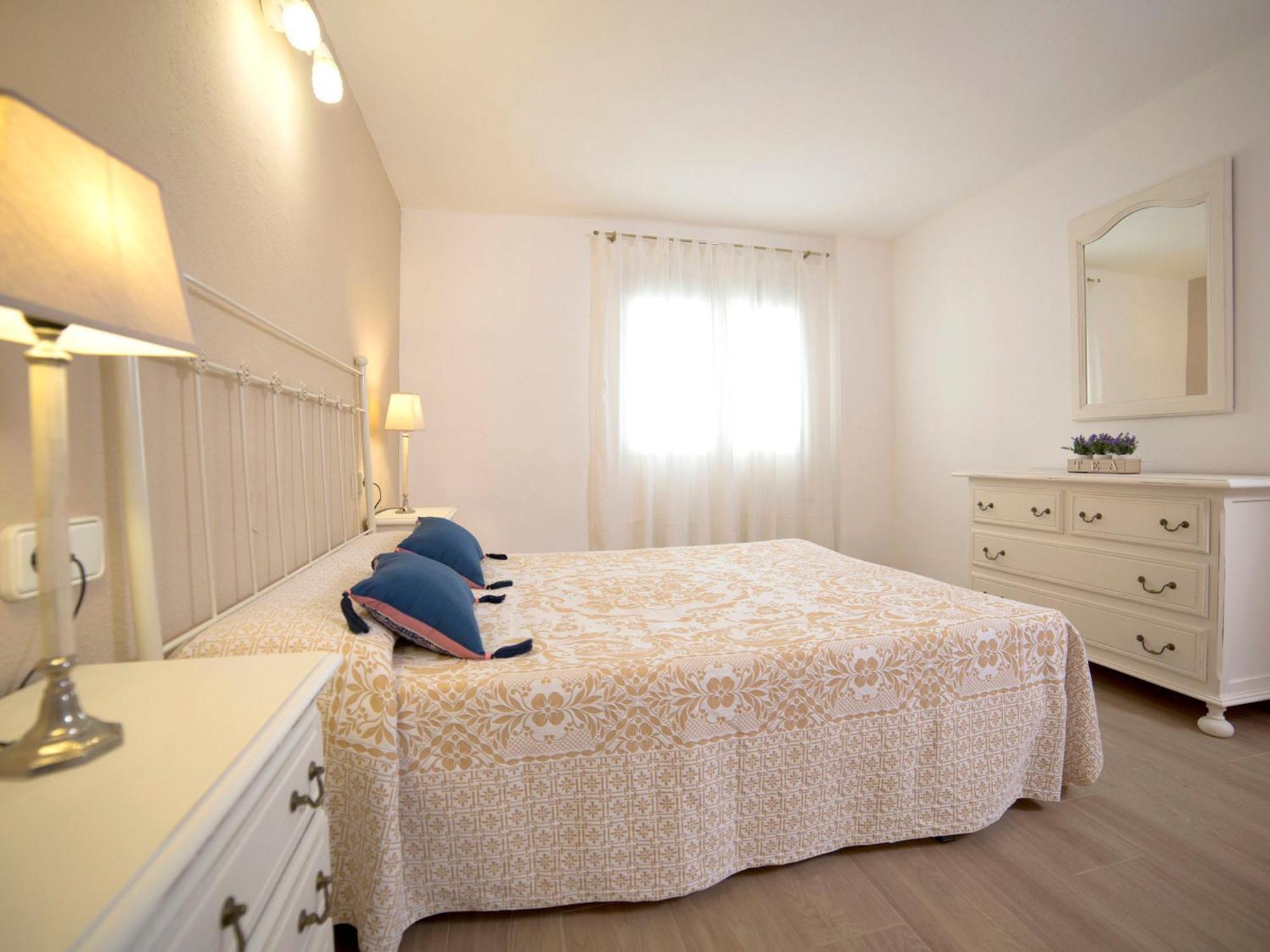 Campos By Interhome Calpe