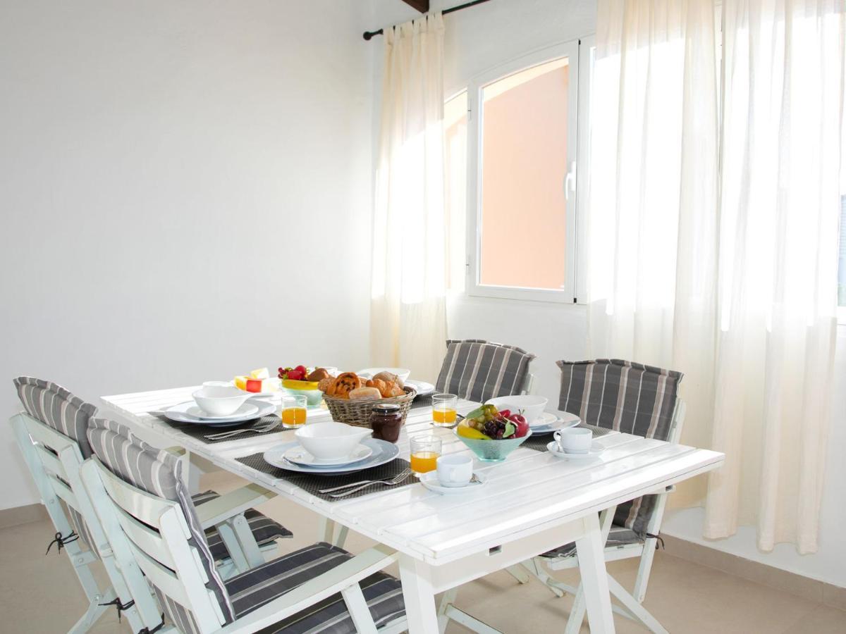 Campos By Interhome
